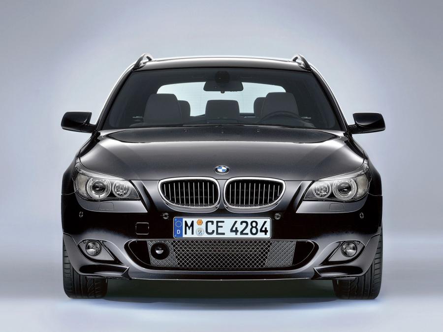  BMW 5-Series Touring M Sport Package 2005 года  (фото 2 из 6)